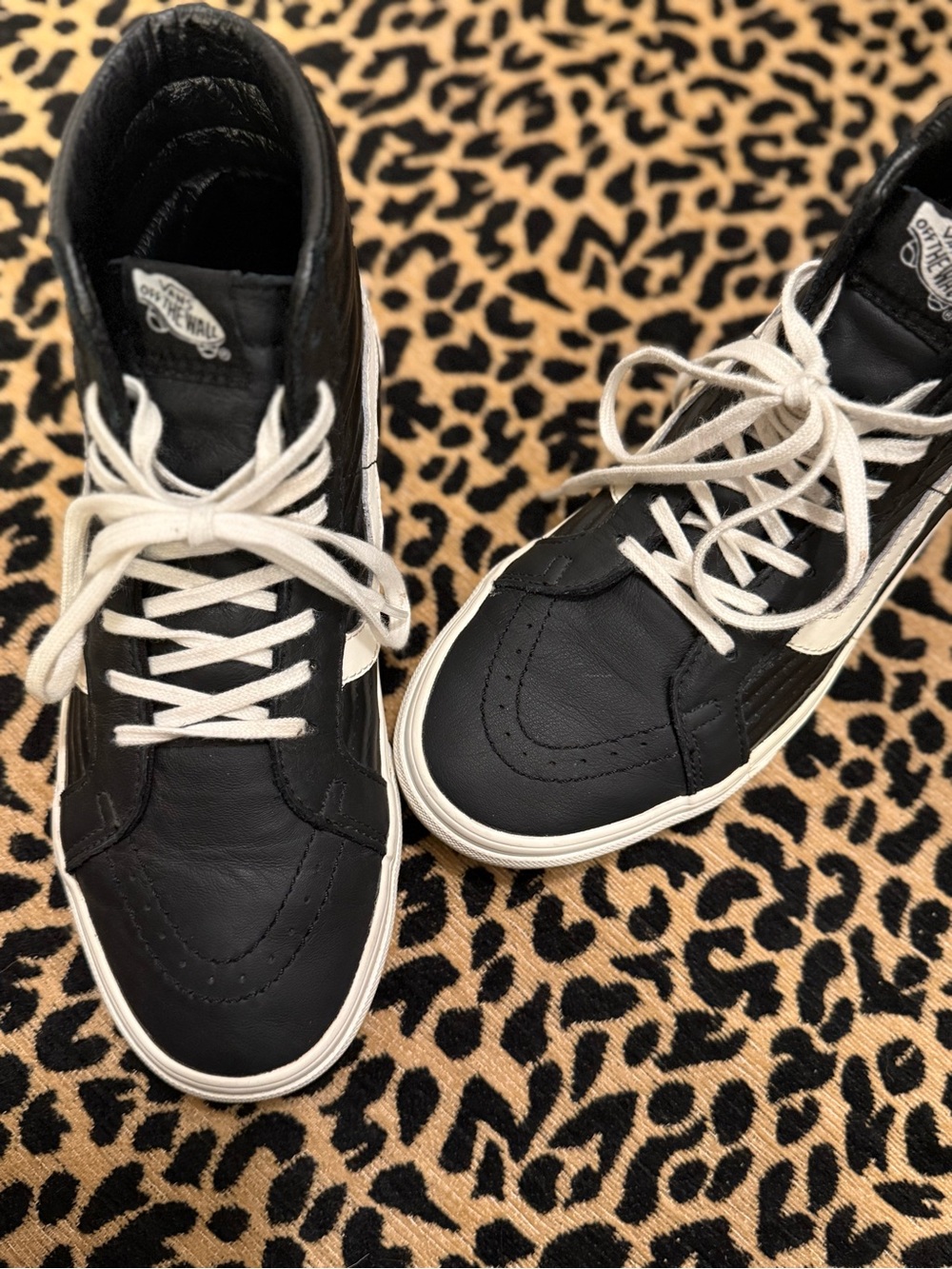 Vans black and white high top sneakers - Picture 4 of 6